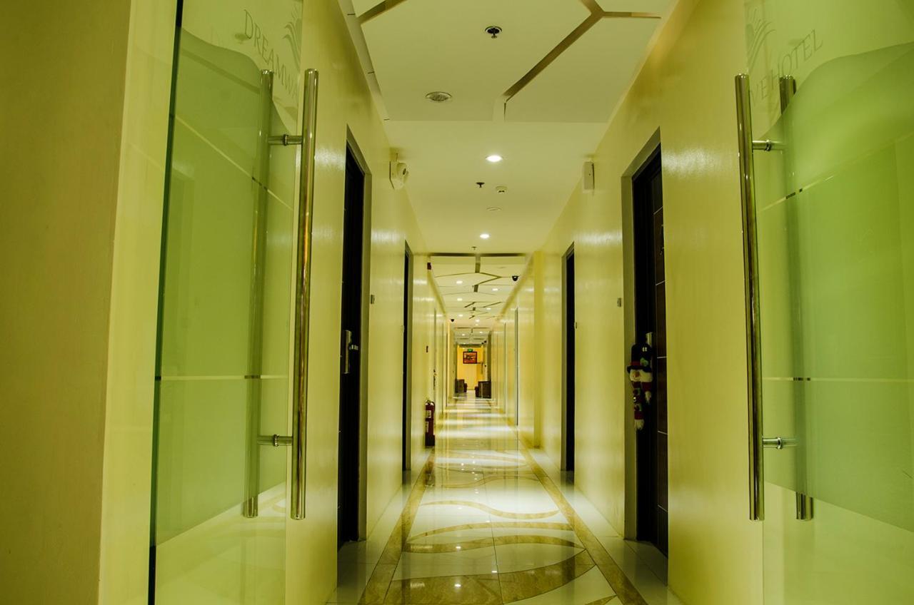 Dreamwave Hotel Ilagan מראה חיצוני תמונה