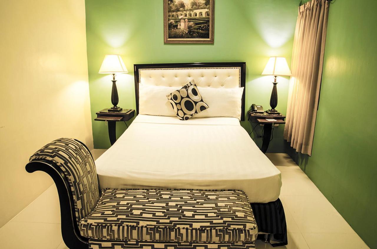 Dreamwave Hotel Ilagan מראה חיצוני תמונה